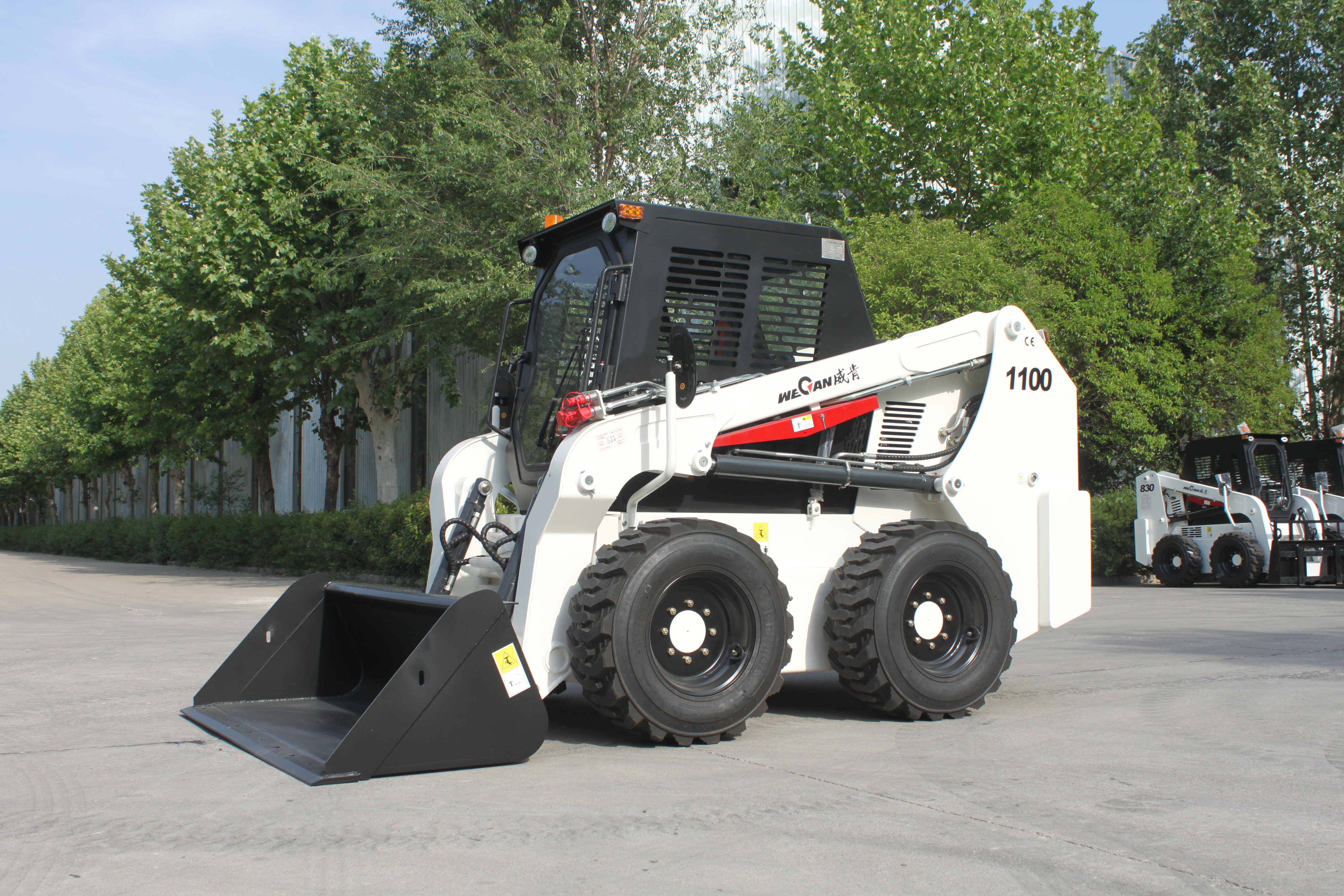 WT1100型滑移装载机